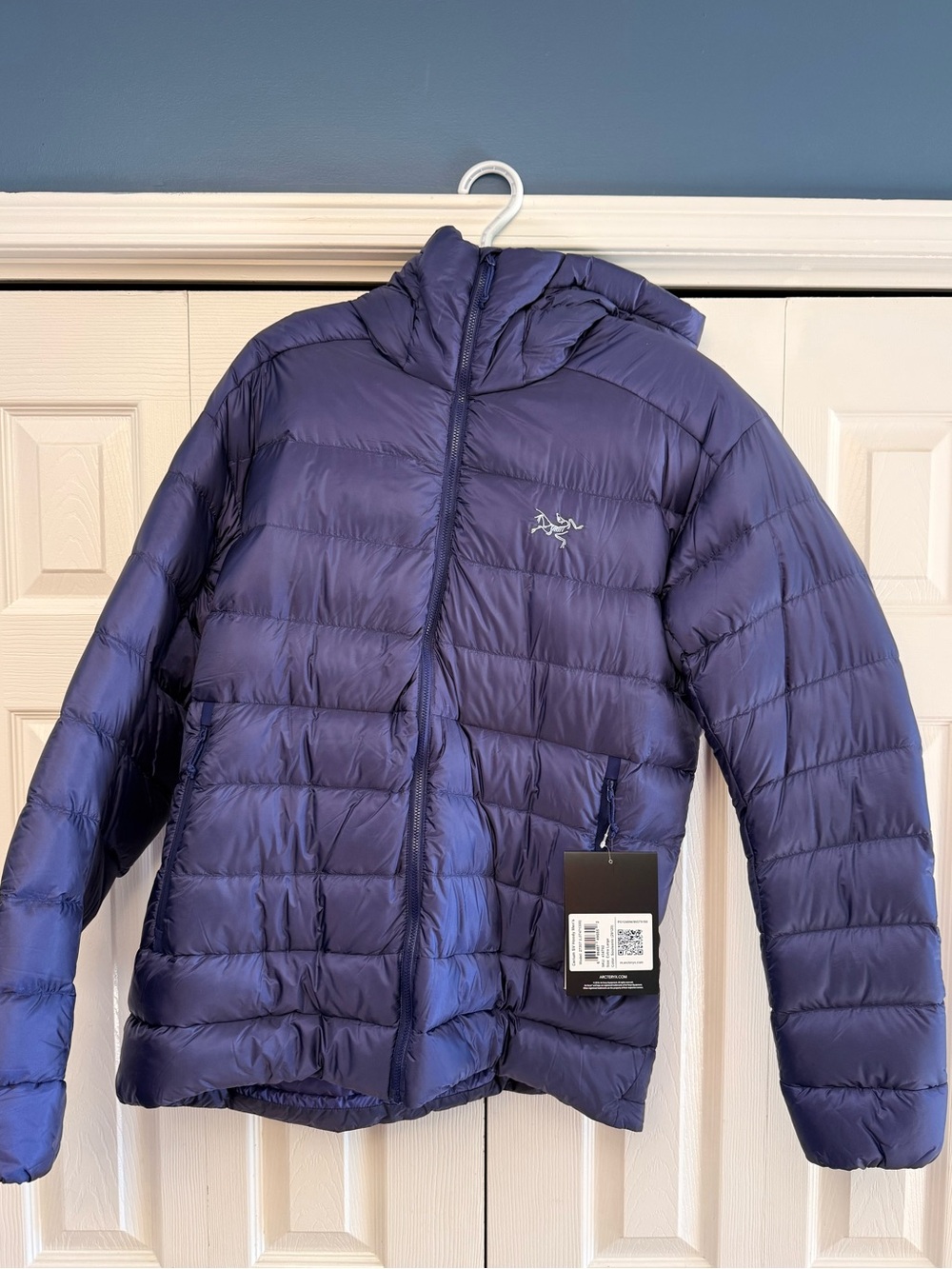 Arc'teryx Men's Hooded Puffer Jacket - Deep Blue